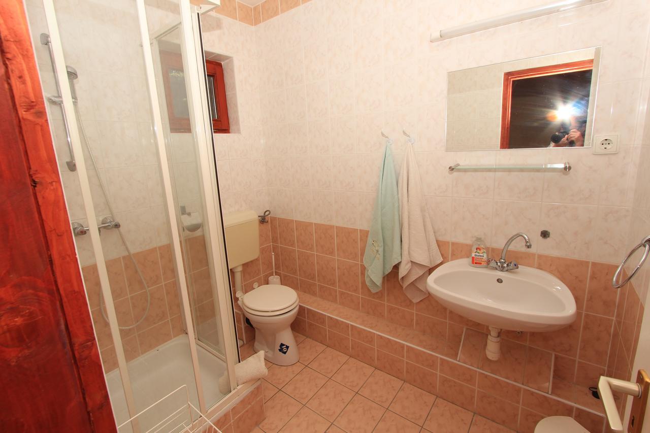 Ariel Apartmanok Siofok Exterior photo